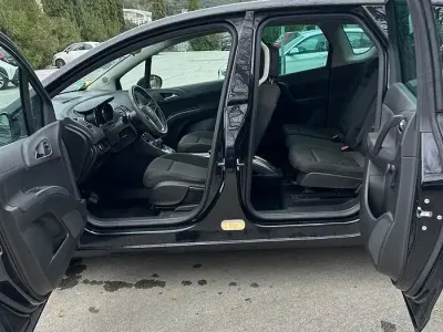 Usata Opel Meriva 90 CV (66 kW) 2011 Nero Monovolume