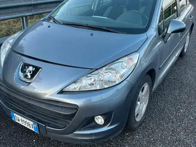 Usata Peugeot 207 2009 Grigio Utilitaria