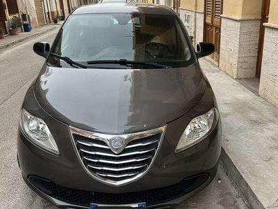 Bronzo Usata 2012 Lancia Ypsilon Silver Utilitaria | 5600 € (Buon prezzo)