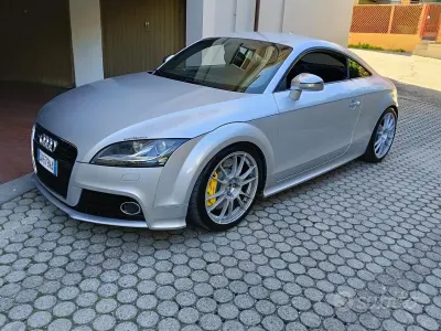 Käytetty Audi TTS 272 HP (200 kW) 2009