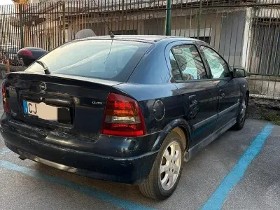 Usata Opel Astra 60 CV (44 kW) 2003 Nero Berlina
