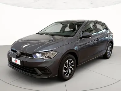 Usata VW Polo Life 95 CV (69 kW) 2025 Smoky grey metallizzato Utilitaria
