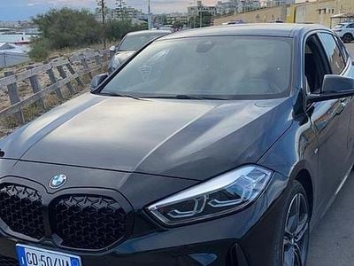 Usata BMW 118 Advantage 150 CV (110 kW) 2020 Nero Utilitaria