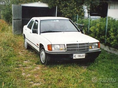 Usata Mercedes 190 72 CV (52 kW) 1985 Bianco Berlina