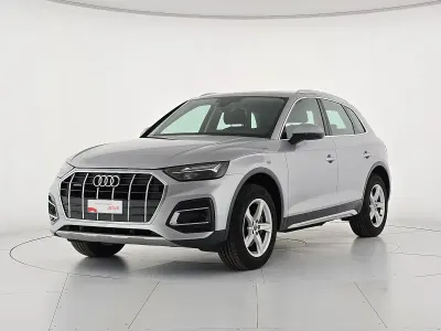 Usado Audi Q5 Advanced 204 CV (150 kW) 2022 Gris SUV