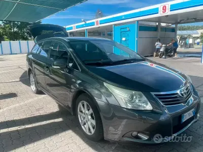 Usata Toyota Avensis