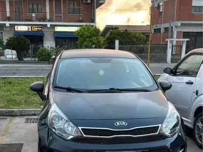 Usata Kia Rio City 86 CV (63 kW) 2015 Berlina