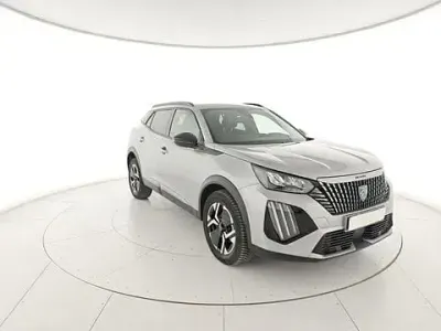 Usata Peugeot 2008 Allure 101 CV (74 kW) 2024 Argento SUV