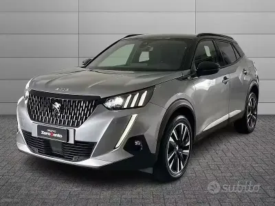 Usata Peugeot 2008 GT 131 CV (96 kW) 2022 Grigio SUV