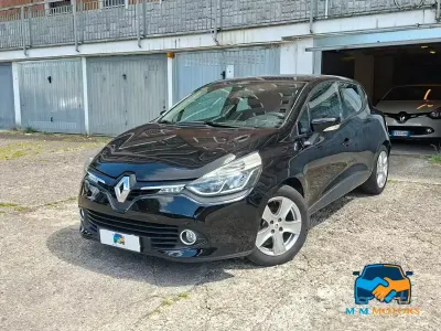 Usado Renault Clio IV 90 CV (66 kW) 2015 Negro Berlina
