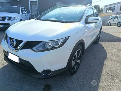Usata Nissan Qashqai Tekna 110 CV (80 kW) 2016 Bianco SUV