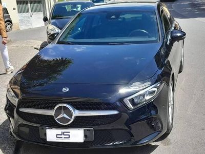 Occasion Mercedes A180 Business 116 ch (85 kW) 2018 Noir Berline