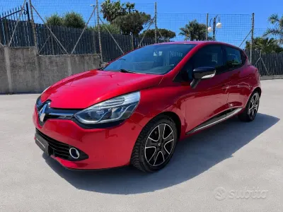 Usata Renault Clio IV 90 CV (66 kW) 2014 Rosso Berlina