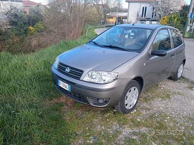 Brugt Fiat Punto Dynamic 60 HK (44 kW) 2005 Grå Hatchback