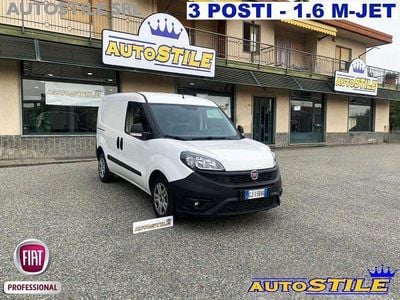 Usata Fiat Doblò Lounge 105 CV (77 kW) 2022 Bianco Monovolume