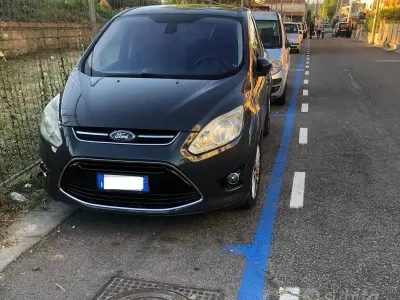 Usata Ford C-MAX 115 CV (84 kW) 2010 Monovolume