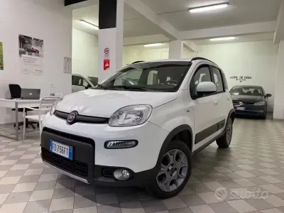 Usata Fiat Panda 4x4 S 95 CV (69 kW) 2016 Bianco Utilitaria