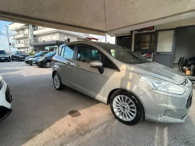 Usata Ford B-MAX Titanium 90 CV (66 kW) 2012 Argento Monovolume
