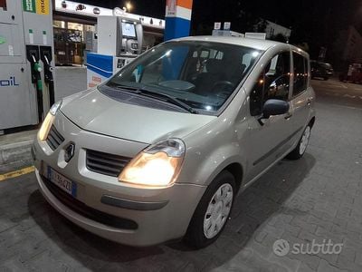 Usata 2007 Renault Modus Monovolume | 1950 € (Buon prezzo)