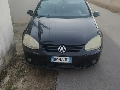 Usata VW Golf VI 105 CV (77 kW) 2008 Nero Utilitaria