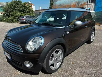 Usata Mini Cooper Clubman Pepper 120 CV (88 kW) 2008 Marrone Station wagon