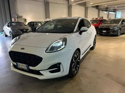 Usata Ford Puma ST-Line X 125 CV (91 kW) 2022 Frozen white SUV