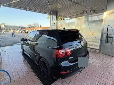 Usata VW Golf IV R 250 CV (183 kW) 2006 Nero Berlina