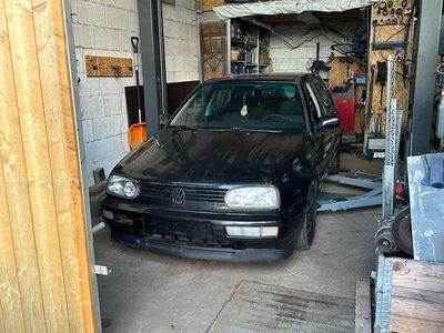 usata VW Golf III (800 TRATTABILI)