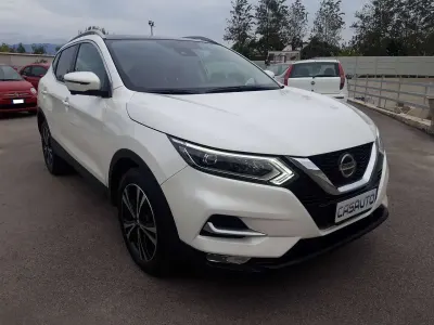 Usata Nissan Qashqai N-Connecta 110 CV (80 kW) 2018 Bianco SUV