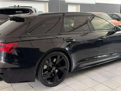 Usata Audi RS6 Performance 605 CV (444 kW) 2024 Nero Station wagon
