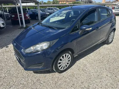 Usata Ford Fiesta 95 CV (69 kW) 2017 Blu/azzurro Utilitaria