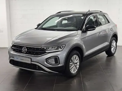 Usata VW T-Roc Life 150 CV (110 kW) 2025 Pyrit silver metallizzato nero SUV