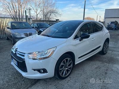 Gebraucht DS Automobiles DS4 So Chic 120 PS (88 kW) 2015 Weiß Kleinwagen