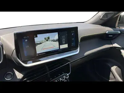 Usata Peugeot 2008 GT 131 CV (96 kW) 2022 Grigio scuro SUV