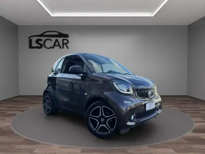 Usata Smart ForTwo Cabrio Passion 89 CV (65 kW) 2019 Grigio Cabrio
