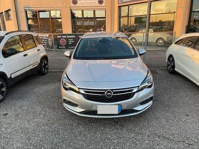 Usata Opel Astra Innovation 136 CV (100 kW) 2017 Argento Station wagon
