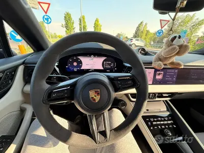 Usado Porsche Macan 144 kW (197 CV) 2025 Negro SUV
