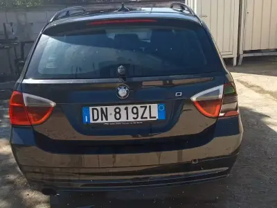 Usata BMW 320 177 CV (130 kW) 2008 Nero Station wagon