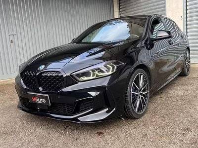 Begagnad BMW M135 Efficient Dynamics 306 HK (225 kW) 2021 Svart Halvkombi