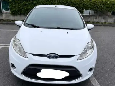 Usata Ford Fiesta Titanium 71 CV (52 kW) 2012 Berlina