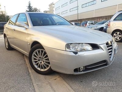 Usata Alfa Romeo 166 185 CV (136 kW) 2006 Grigio Berlina