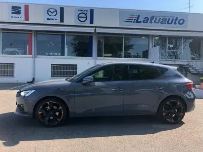 Usata Cupra Leon 150 CV (110 kW) 2023 Grigio Berlina