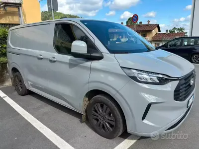 Usata Ford Transit Custom 170 CV (125 kW) 2025 Marrone Berlina