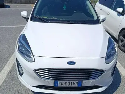 Usata Ford Fiesta 86 CV (63 kW) 2017 Utilitaria
