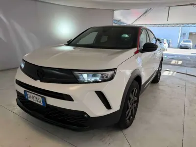 Usata Opel Mokka GS Line 110 CV (80 kW) 2022 Bianco SUV