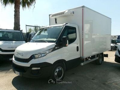Usata Iveco Daily 136 CV (100 kW) 2018 Bianco Berlina