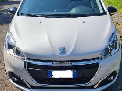 Usata Peugeot 208 GT-line 110 CV (80 kW) 2015 Utilitaria