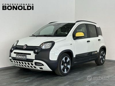 Usata Fiat Panda Cross 70 CV (51 kW) 2025 Bianco Utilitaria