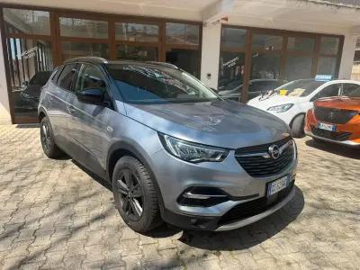 Usata Opel Grandland X Business Edition 131 CV (96 kW) 2021 Grigio SUV