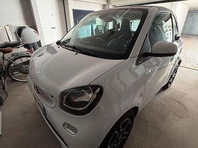 Begagnad Smart ForTwo Coupé 71 HK (52 kW) 2018 Vit Sportkupé